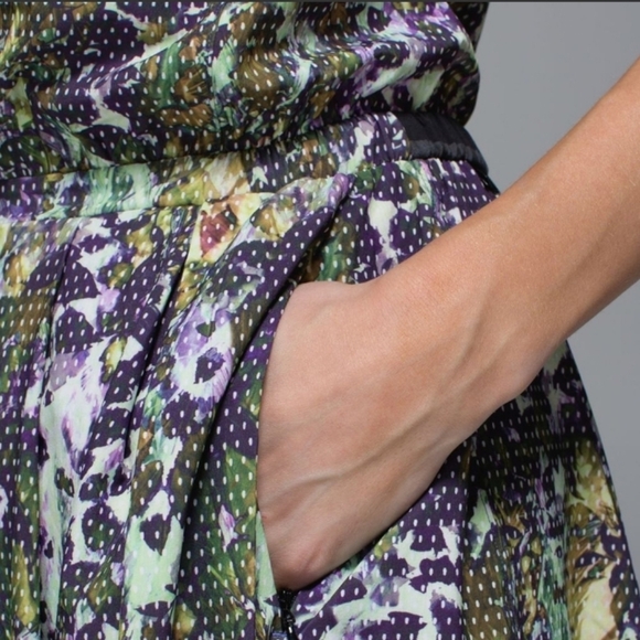 Lululemon City Summer Dress Floral Sport Size 4 - Picture 4 of 7